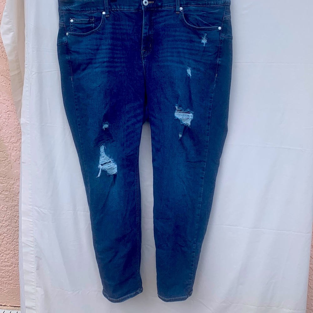 Torrid bombshell straight premium stretch 24R distressed jeans
